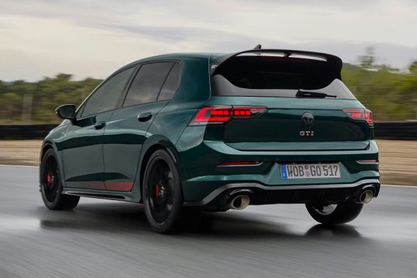 Volkswagen установил рекорд Нюрбургринга на юбилейном хэтчбеке Golf GTI
