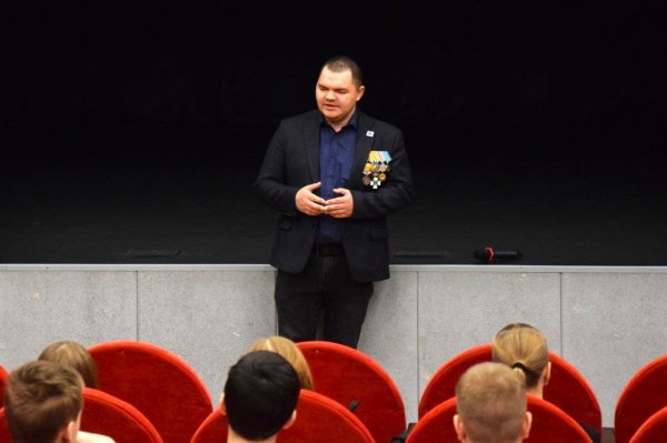 Ангел-хранитель с позывным «Молчун» Ангел-хранитель с позывным «Молчун»