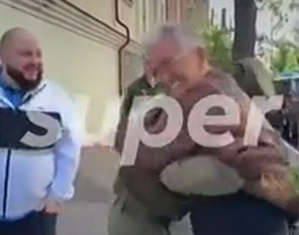 Николай Добрынин приехал встречать Глеба Калюжного из армии