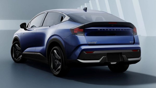 Электромобиль Mitsubishi Eclipse Sportback: первый показ Электромобиль Mitsubishi Eclipse Sportback: первый показ