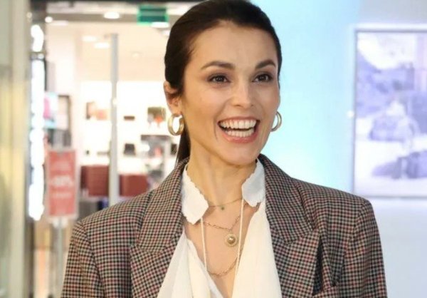 Сати Казанова подняла размер своего гонорара Сати Казанова подняла размер своего гонорара