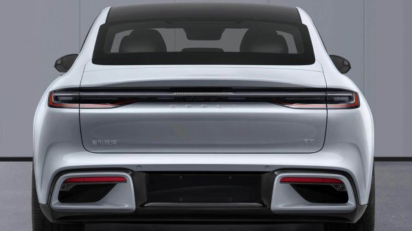 Не Audi: на подходе новый седан Geely Galaxy TT Не Audi: на подходе новый седан Geely Galaxy TT