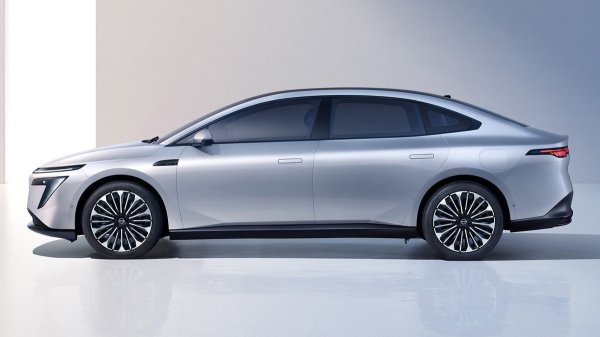 Nissan Primera: возвращение из небытия Nissan Primera: возвращение из небытия
