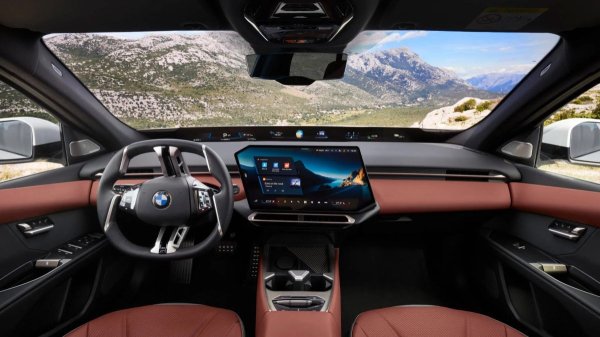 BMW i3 выходит на рынок в приветственной версии First Edition