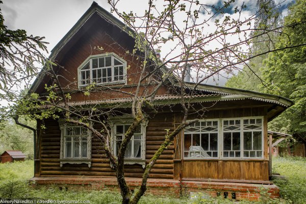 Дача по-советски: 5 вещей, которые были почти в каждом загородном доме СССР Дача по-советски: 5 вещей, которые были почти в каждом загородном доме СССР