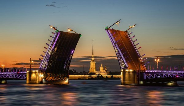 Смогли ли «пятерки» в центре Петербурга распродать номера к ПМЭФ Смогли ли «пятерки» в центре Петербурга распродать номера к ПМЭФ
