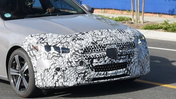 На подходе обновленный Mercedes-Benz C-класса На подходе обновленный Mercedes-Benz C-класса