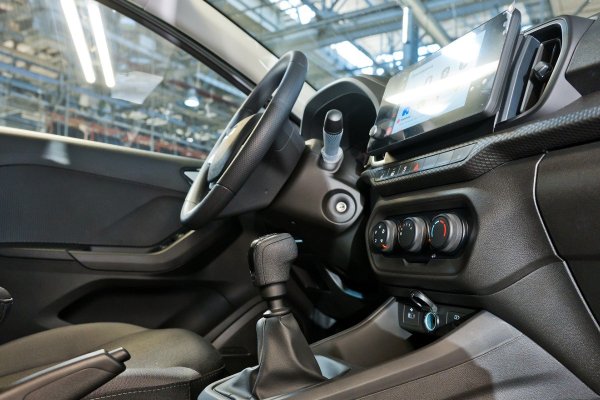 Универсал Лада Искра SW: новая комбинация с &laquo;механикой&raquo;