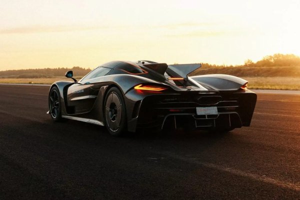 Koenigsegg Jesko Absolut установил новые рекорды