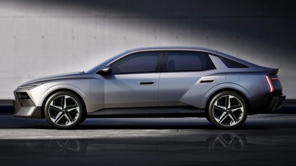 Дебютировал седан Hyundai Avante/Elantra восьмого поколения