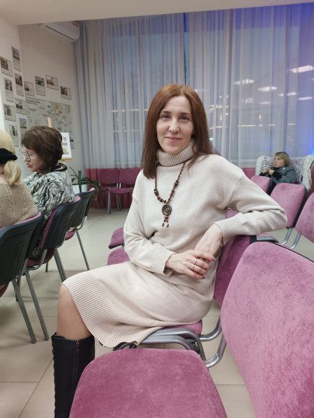 &laquo;Ищут компромат&raquo;: учительница, которую приняли за закладчицу, рассказала о кошмарах
