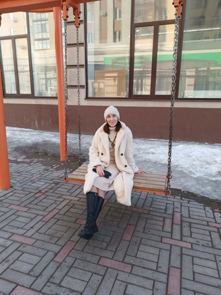 &laquo;Ищут компромат&raquo;: учительница, которую приняли за закладчицу, рассказала о кошмарах