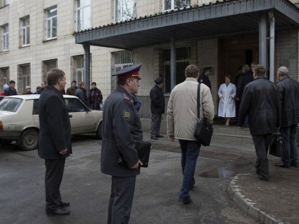 Санитары питерских моргов делили деньги мертвых и превратили смерть в бизнес