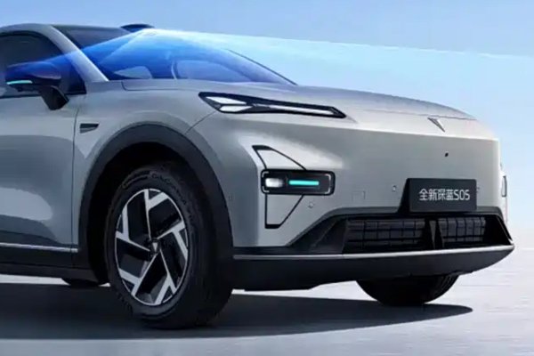 Анонсированный для России кроссовер Deepal S05 обновлен в Китае Анонсированный для России кроссовер Deepal S05 обновлен в Китае