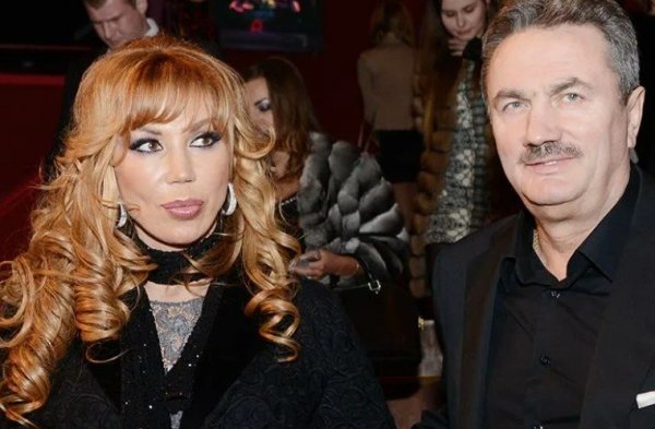 Маша Распутина назвала пенсию "брошенной костью" Маша Распутина назвала пенсию "брошенной костью"