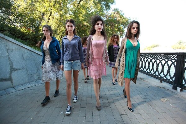 15 лучших сериалов про выживание: от постапокалипсиса до смертельных игр 15 лучших сериалов про выживание: от постапокалипсиса до смертельных игр