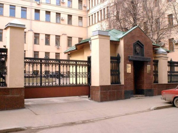Генпрокуратура планирует учредить медаль за службу в особых условиях