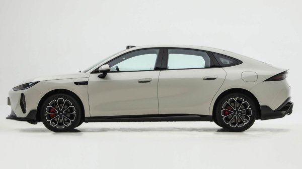 Седан Chery Arrizo 7 готов вернуться из небытия