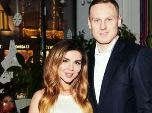 Анна Седокова обратилась к маме своего покойного мужа