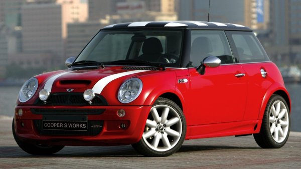 Будущие Mini и BMW первой серии перейдут на задний привод Будущие Mini и BMW первой серии перейдут на задний привод