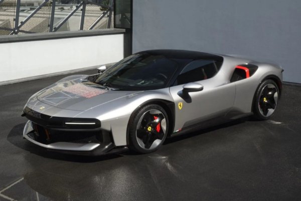 В Калифорнии представлен гиперкар Ferrari CZ26 В Калифорнии представлен гиперкар Ferrari CZ26