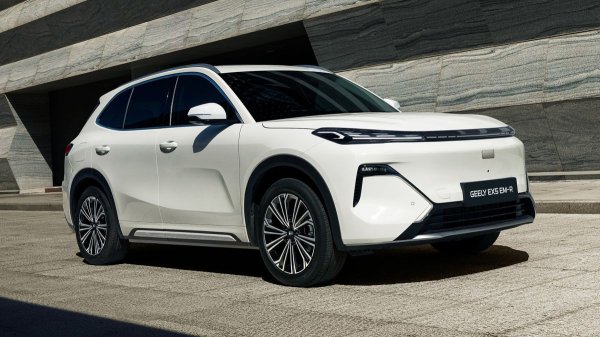 Последовательный гибрид Geely EX5 EM-R для России: комплектации и цены