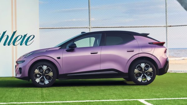 Кроссовер Lynk & Co 20: очередная смена имени Кроссовер Lynk & Co 20: очередная смена имени