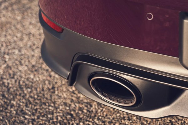 На Porsche 911 Carrera S вернулась &laquo;механика&raquo;, но не для всех рынков