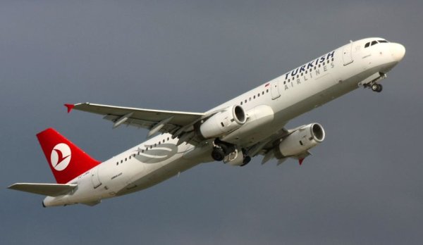 Рейс Turkish Airlines в Анталью из Казани задерживается более чем на полсуток Рейс Turkish Airlines в Анталью из Казани задерживается более чем на полсуток