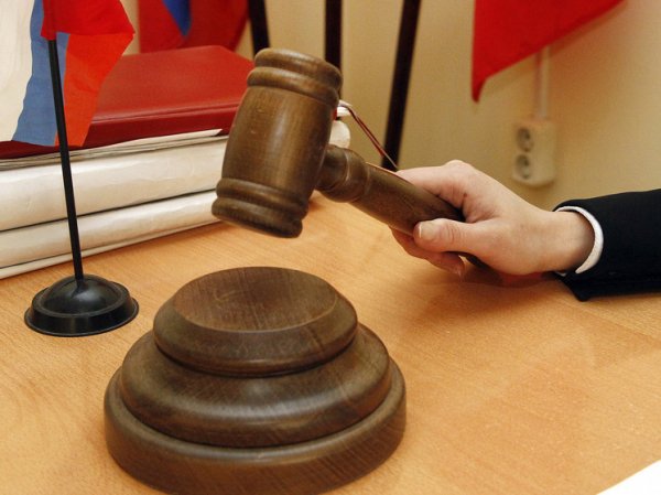 Футбольный агент воровал деньги под предлогом организации турниров и сборов