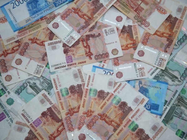 Перевод рублевых средств россиян за рубеж вырос вдвое