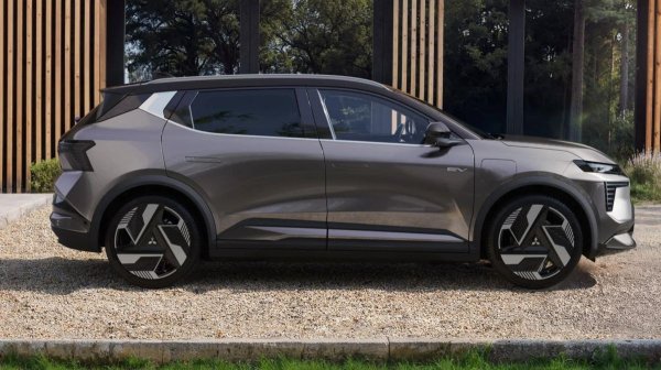 Mitsubishi Eclipse Cross обновился вслед за французским собратом