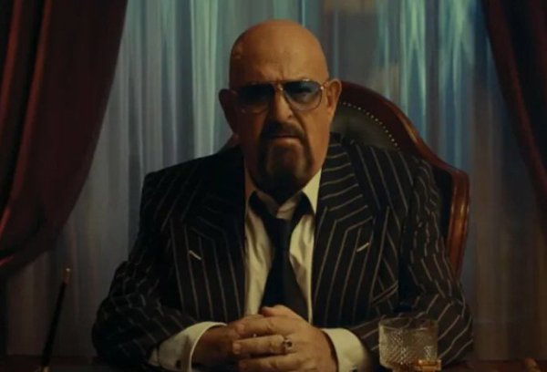 Юрий Лоза высказался о популярности песни "3 сентября" Михаила Шуфутинского Юрий Лоза высказался о популярности песни "3 сентября" Михаила Шуфутинского
