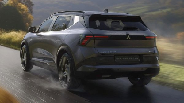 Mitsubishi Eclipse Cross обновился вслед за французским собратом