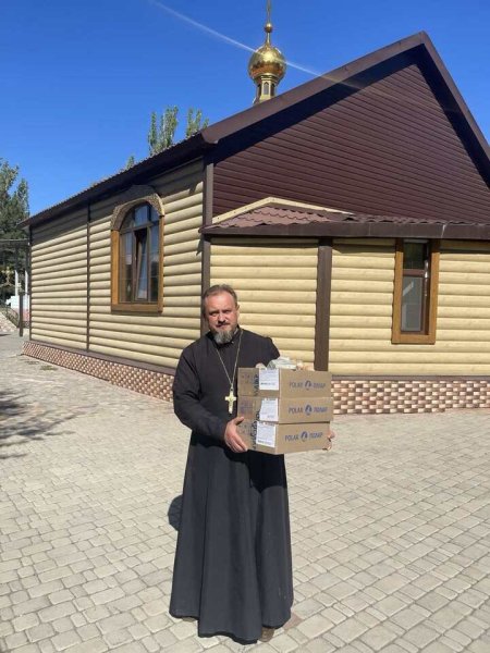 Продукты, раскраски и эмоции &mdash; рейс &laquo;Полар Сифуд Раша&raquo; прорвался с гумконвоем