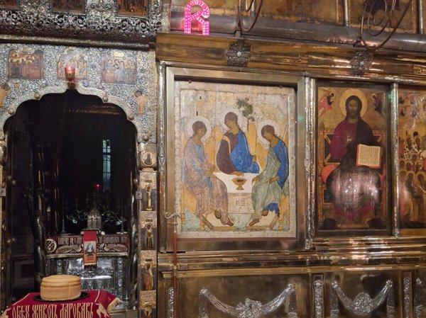 Проверка в режиме тишины: что происходит со знаменитой «Троицей» Андрея Рублева?